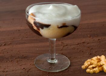 Pavê de Nata com Doce de Leite e Nozes