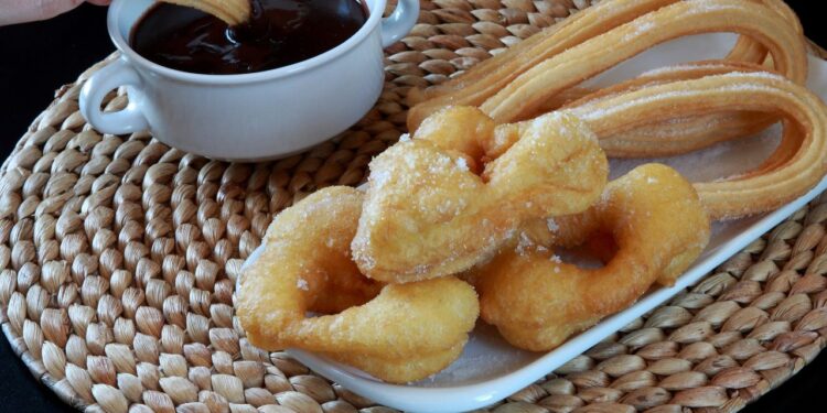 Piada, massinha esticada, pastel de vento