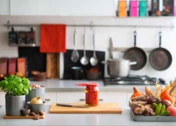 Aromatizante baratinho para tirar cheiro de comida da cozinha: Veja receita!