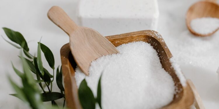 Use SAL na limpeza do banheiro e veja o milagre