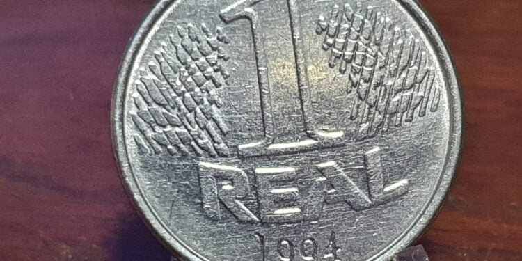 moeda de R$ 1 por R$ 800