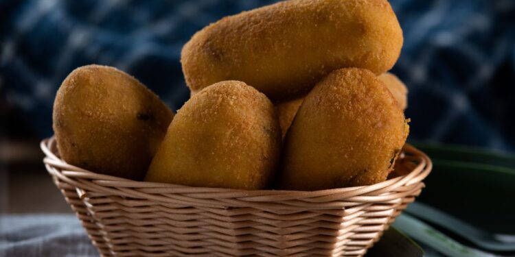 massa básica de bolinho de mandioca