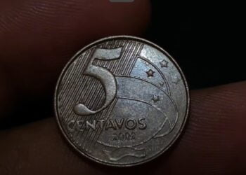 Moeda de 5 centavos ano 2002: será que você tem uma com erro de cunhagem em casa?