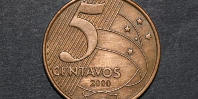 moeda valiosa de 5 centavos anos 2000