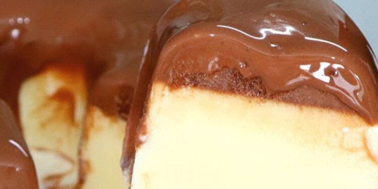 sorvete pudim cremoso com ganache