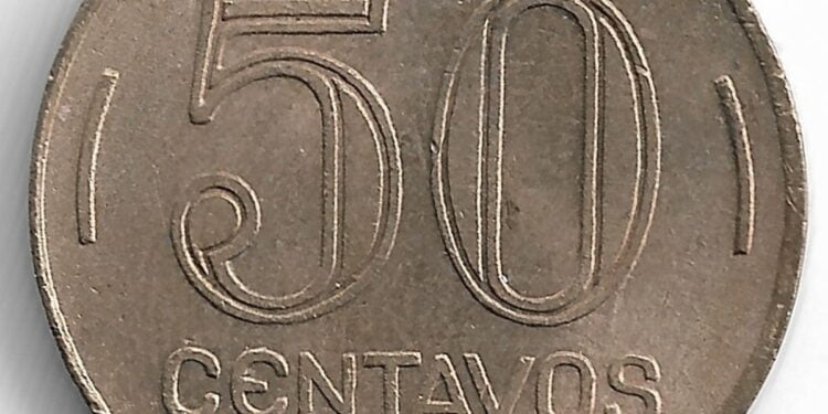 Moeda de 50 centavos do Cruzeiro Antigo pode ser valiosa