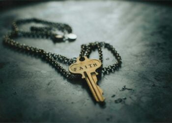 descubra o amuleto de cada signo