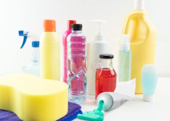 mistura caseira - pasta de dentes - detergente