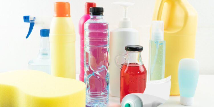 mistura caseira - pasta de dentes - detergente