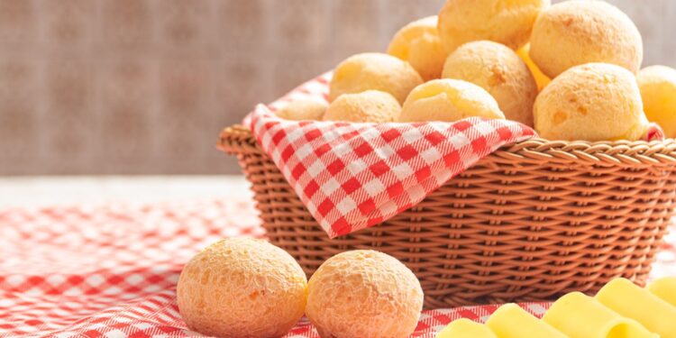 pão de queijo de preguiçoso