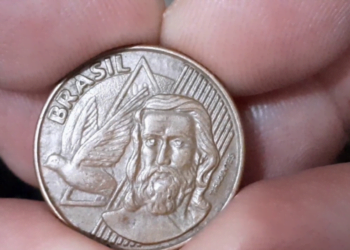 Colecionadores pagam R$ 350 por moeda rara de 5 CENTAVOS