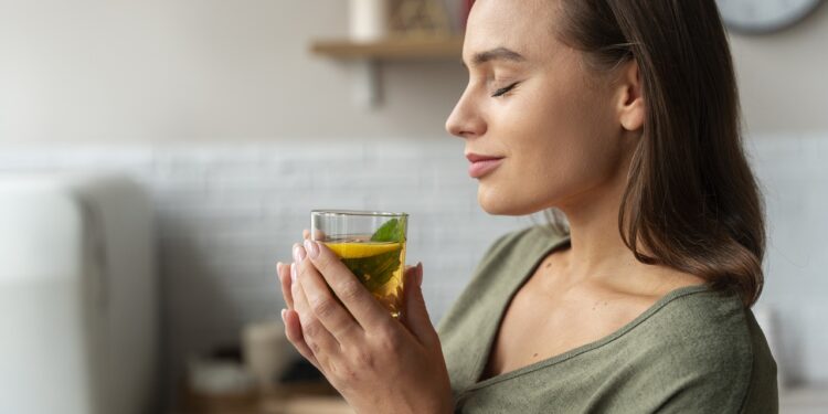 Emagreça com Sabor Os 3 Melhores Chás para Queimar Gordura