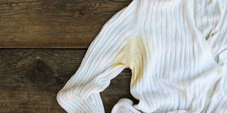 Truques Infalíveis Como Eliminar Manchas de Desodorante das Suas Roupas