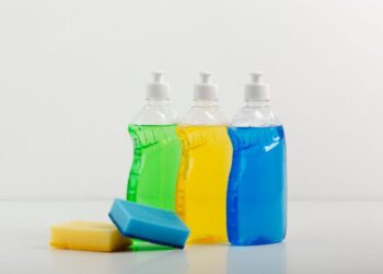 Conheça os Segredos por Trás das CORES dos Detergentes!