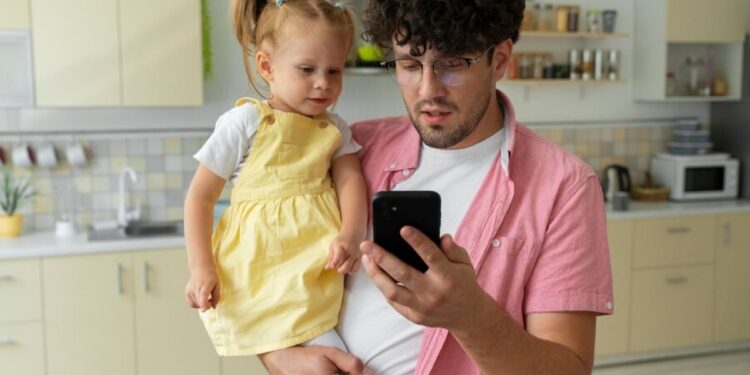 Dia dos Pais Saiba Como Evitar os Golpes Mais Comuns nessa data Imagem Freepik