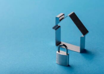 Especialista Revela 3 Segredos Infalíveis para Proteger Sua Casa!