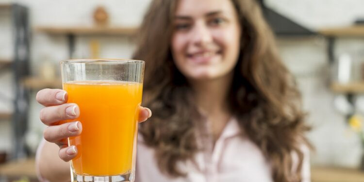 O Suco que Pode Mudar sua Vida: Reduza Colesterol e Pressão Arterial Naturalmente