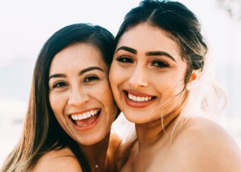 como ter dentes brancos de forma econômica