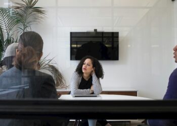 o que fazer após ser demitido