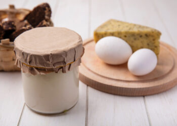 Veja se é mais saudável usar banha de porco ou óleo de soja para cozinhar