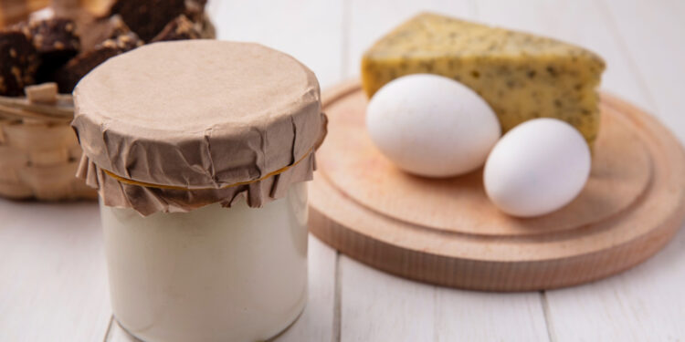 Veja se é mais saudável usar banha de porco ou óleo de soja para cozinhar