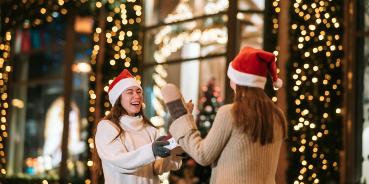 Veja as dicas de como passar pela reunião familiar no natal
